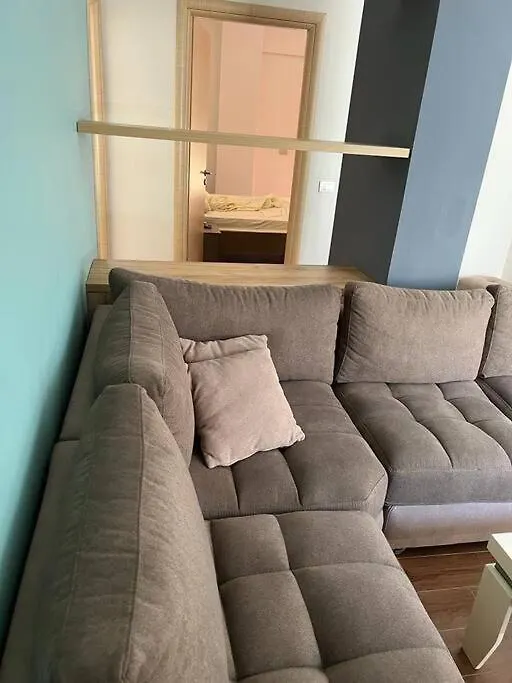 Apartmán Grosszuegige Wohnung In Zentraler Lage Mit Balkon Sarandë